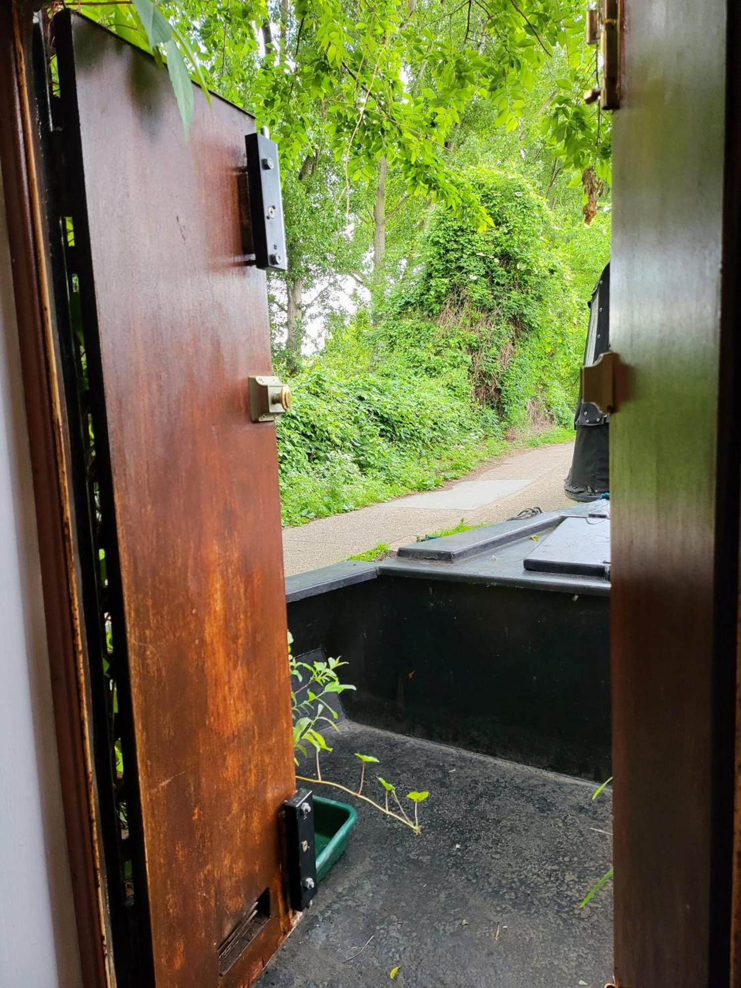 Lovely Canal Boat In Little Venice For Family & Friends London Ngoại thất bức ảnh